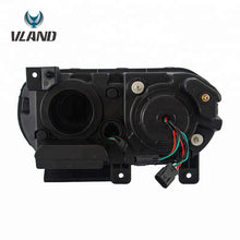 Charger l&#39;image dans la galerie, VLAND Headlamp Car Headlights Assembly For Dodge Challenger 2008-2014 Head Light Moving Turn Signal Light DRL Dual Beam Lens