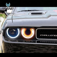 Laden Sie das Bild in den Galerie-Viewer, VLAND Headlamp Car Headlights Assembly For Dodge Challenger 2008-2014 Head Light Moving Turn Signal Light DRL Dual Beam Lens